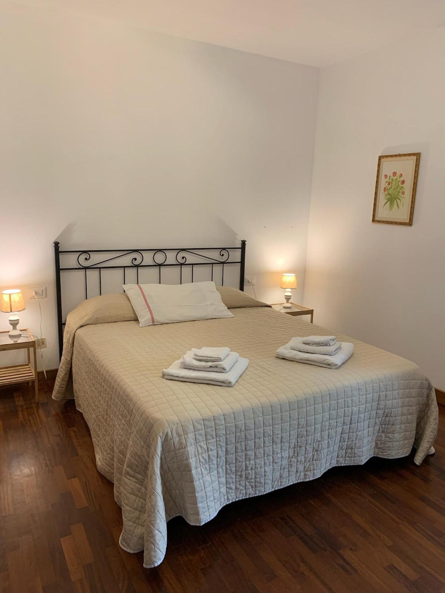 Agriturismo Podere Rondinaio Lamporecchio Exterior photo